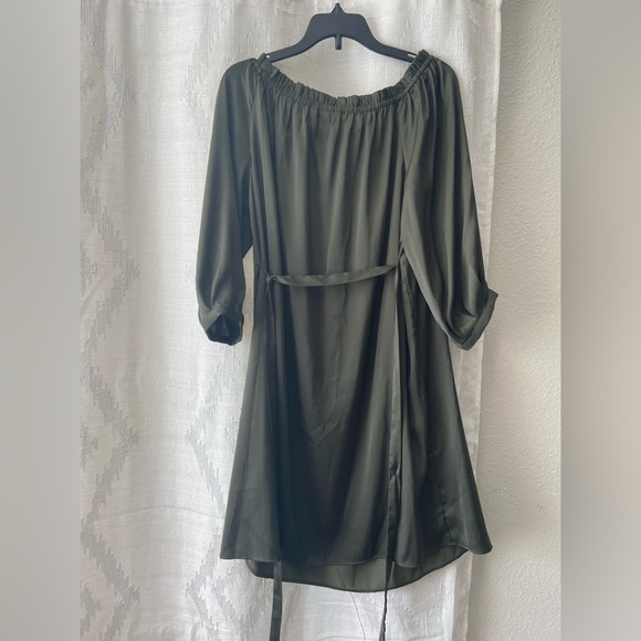 Small olive green dress - Picture 2 of 3